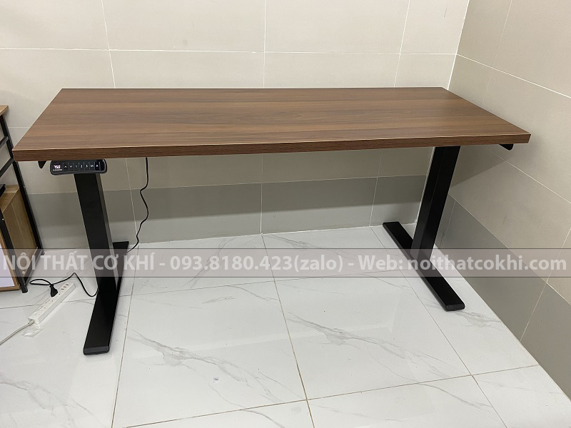 Bàn Nâng Hạ Chiều Cao ET268 160x60cm Mặt Vân Gỗ Nâu